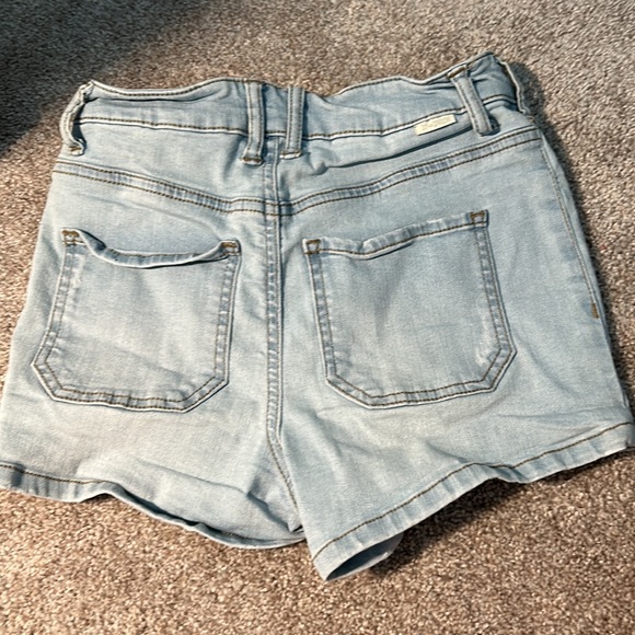 Sky and Sparrow jean shorts - Picture 2 of 3